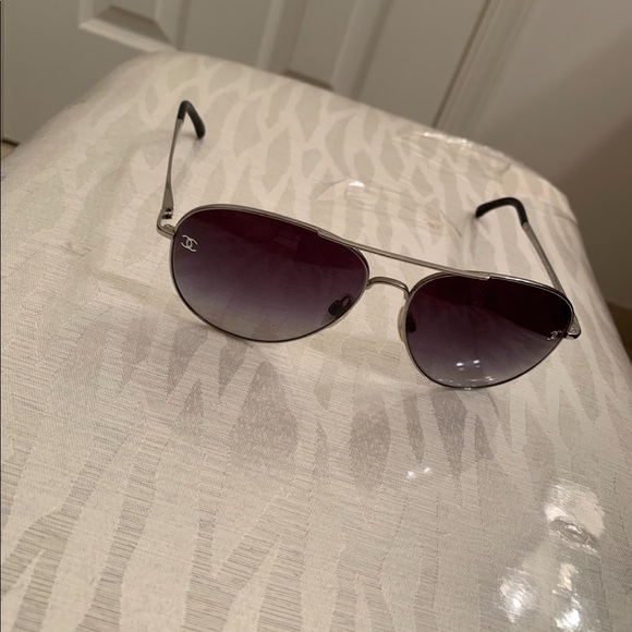 Chanel shades - Picture 3 of 8